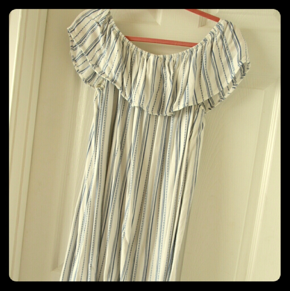 Mossimo Off the Shoulder Ruffle Dress